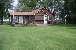 525 100th St, Sherburn, MN 56171 - Photo 1