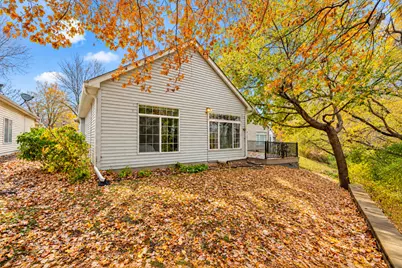 162 Lakeview Road E, Chanhassen, MN 55317 - Photo 34