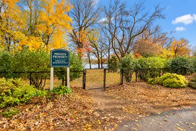 162 Lakeview Road E, Chanhassen, MN 55317 - Photo 40