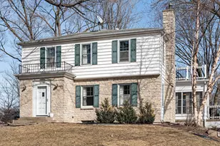 306 Barry Ave N, Wayzata, MN 55391 - Photo 2