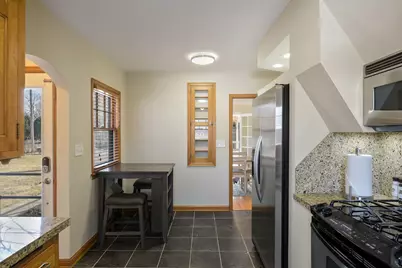 306 Barry Avenue N, Wayzata, MN 55391 - Photo 16