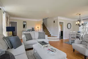 306 Barry Ave N, Wayzata, MN 55391 - Photo 8