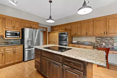 17707 Kingsbury Circle, Lakeville, MN 55044 - Photo 6