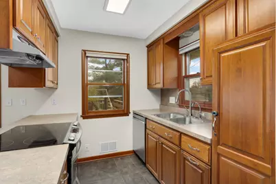 8917 Morris Road, Bloomington, MN 55437 - Photo 8