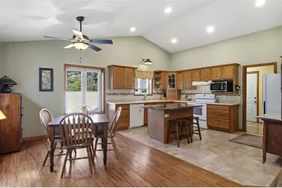 1432 Perry Street, Chippewa Falls, WI 54729 - Photo 14
