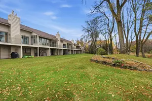 1289 Black Oaks Ct N, Plymouth, MN 55447 - Photo 8