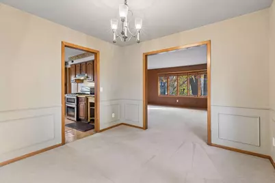 16640 N Hillcrest Court, Eden Prairie, MN 55346 - Photo 12