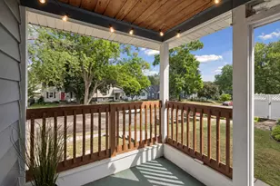 2953 Ewing Ave N, Robbinsdale, MN 55422 - Photo 4