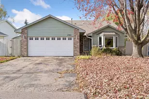 4760 Heather Ridge Rd N, Oakdale, MN 55128 - Photo 1