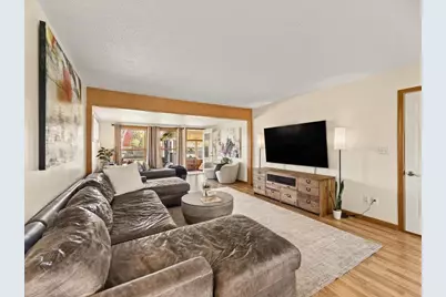 9101 Russell Avenue S, Bloomington, MN 55431 - Photo 4