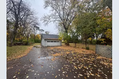 1353 County Road E W, Arden Hills, MN 55112 - Photo 2