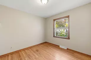 6921 Russell Ave S, Richfield, MN 55423 - Photo 10