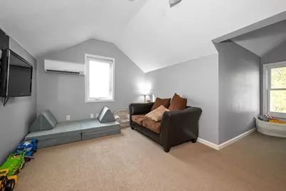 848 Sandhurst Drive W, Roseville, MN 55113 - Photo 20