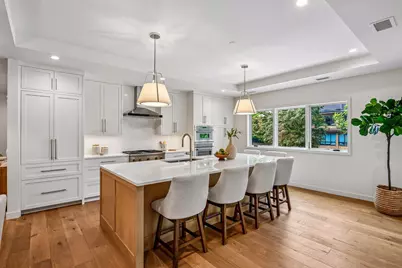 150 Broadway Avenue S #2A, Wayzata, MN 55391 - Photo 8