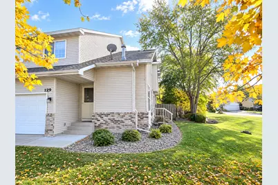 129 Appleblossom Lane, Shakopee, MN 55379 - Photo 2