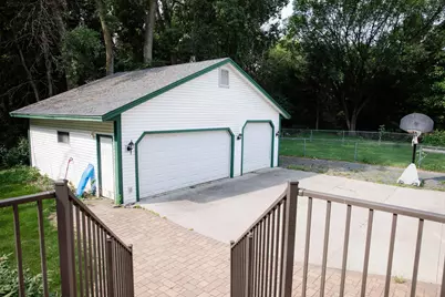 930 County Road C E, Maplewood, MN 55109 - Photo 6