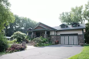 930 County Rd C E, Maplewood, MN 55109 - Photo 1