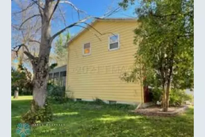 802 11th Avenue N, Moorhead, MN 56560 - Photo 4