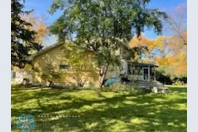 802 11th Avenue N, Moorhead, MN 56560 - Photo 8