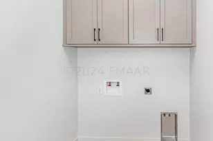 5764 31st St S, Fargo, ND 58104 - Photo 18