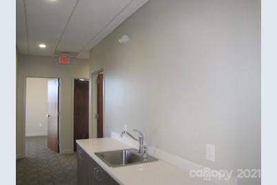 415 E Woodlawn Road, Charlotte, NC 28209 - Photo 6