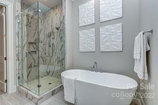 313 Audrey Pl, Charlotte, NC 28226 - Photo 18