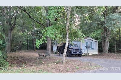 843 Archie Street - Photo 1