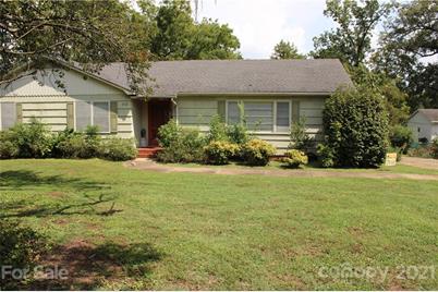 608 Dogwood Road - Photo 1