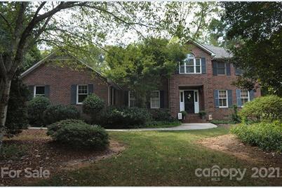 1913 Benjamin Drive - Photo 1