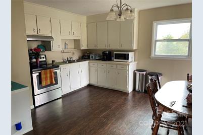 1215 Winston Street - Photo 1
