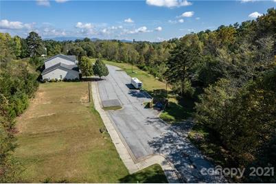 200 Villas Court, Asheville, NC 28806 - Photo 16