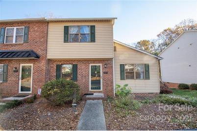 1537 S Point Road - Photo 1