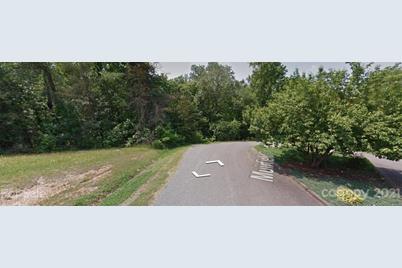 143 Muirfield Drive - Photo 1