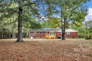 2599 Lewis Dr, Lancaster, SC 29720 - Photo 8