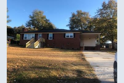 1013 W Sewell Street - Photo 1