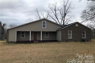 310 East St, Heath Springs, SC 29058 - Photo 1