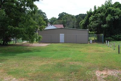 204 N Oakland Avenue, Statesville, NC 28677 - Photo 18