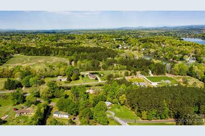 1296 Misty Lane #14, Hickory, NC 28601 - Photo 16