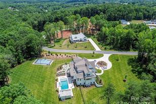 4012 Honey Tree Ln, Kannapolis, NC 28027 - Photo 6