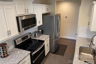 7315 Heronwood Ln, Charlotte, NC 28227 - Photo 8