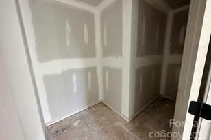 12027 Gambrell Dr, Charlotte, NC 28278 - Photo 16