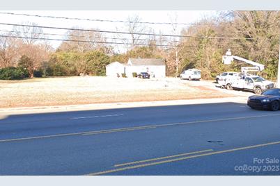 723 W Sugar Creek Road, Charlotte, NC 28213 - Photo 4