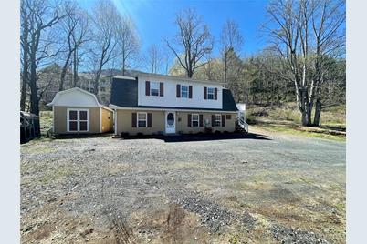 195 Trinity Lane, Jefferson, NC 28640 - Photo 2