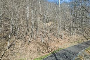 16 Chestnut Village Ln, Mars Hill, NC 28754 - Photo 8