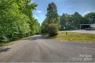 350 Henredon Road, Spruce Pine, NC 28777 - Photo 28