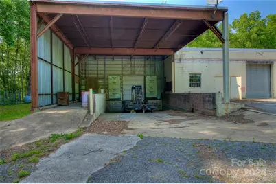 350 Henredon Road, Spruce Pine, NC 28777 - Photo 4