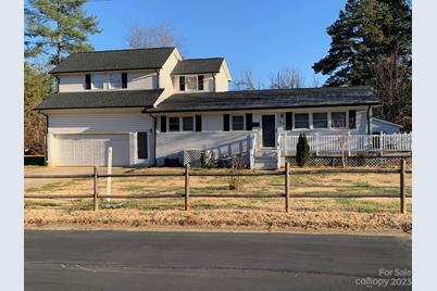 525 Kelly Avenue, Mooresville, NC 28115 - Photo 1