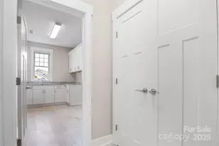 48 Creekside View Dr, Asheville, NC 28804 - Photo 20