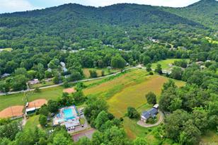 767 New Haw Creek Rd, Asheville, NC 28805 - Photo 2