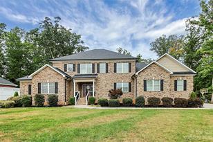 1446 Brett Shane Ct, Gastonia, NC 28052